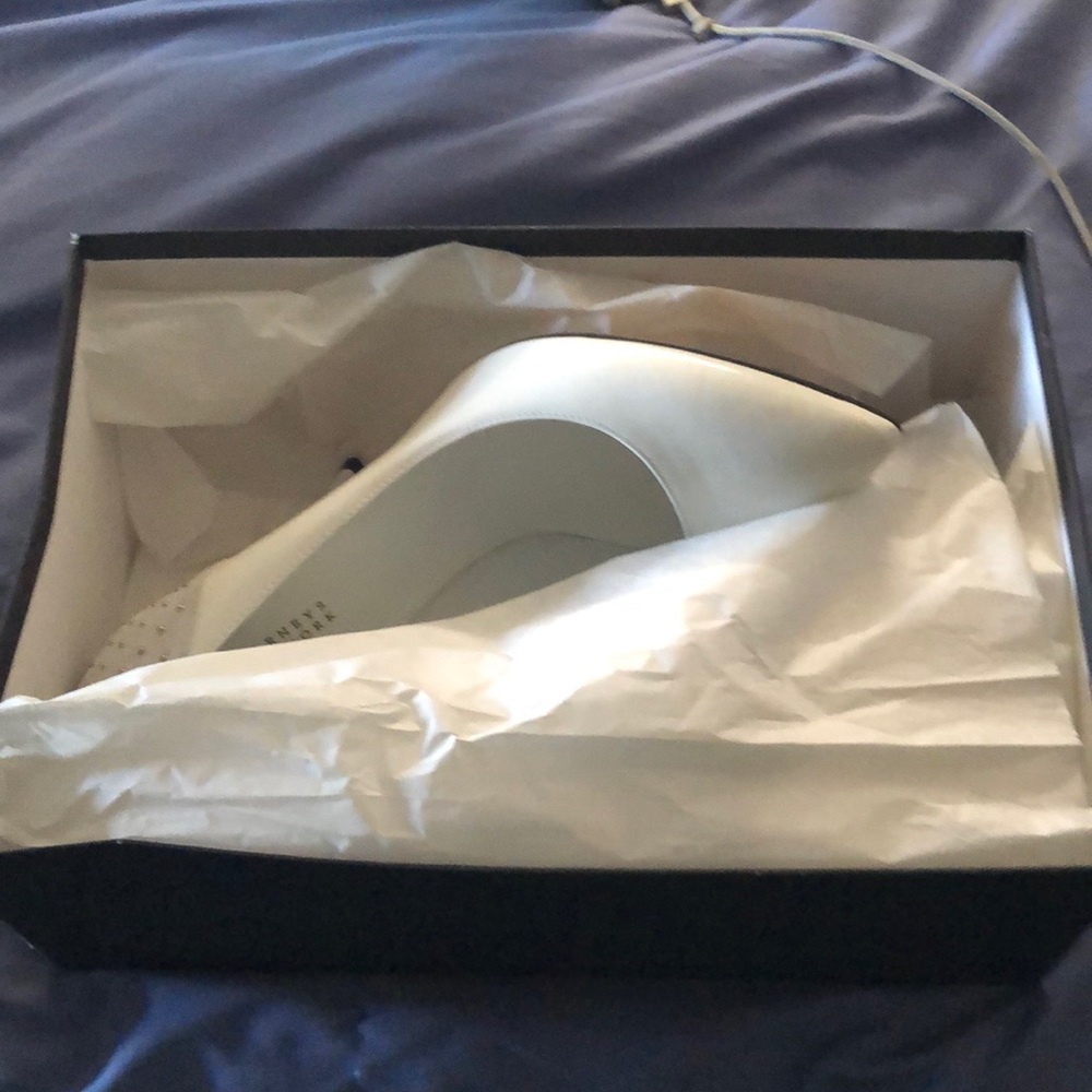 Beautiful brand new Vero Cuoio heels